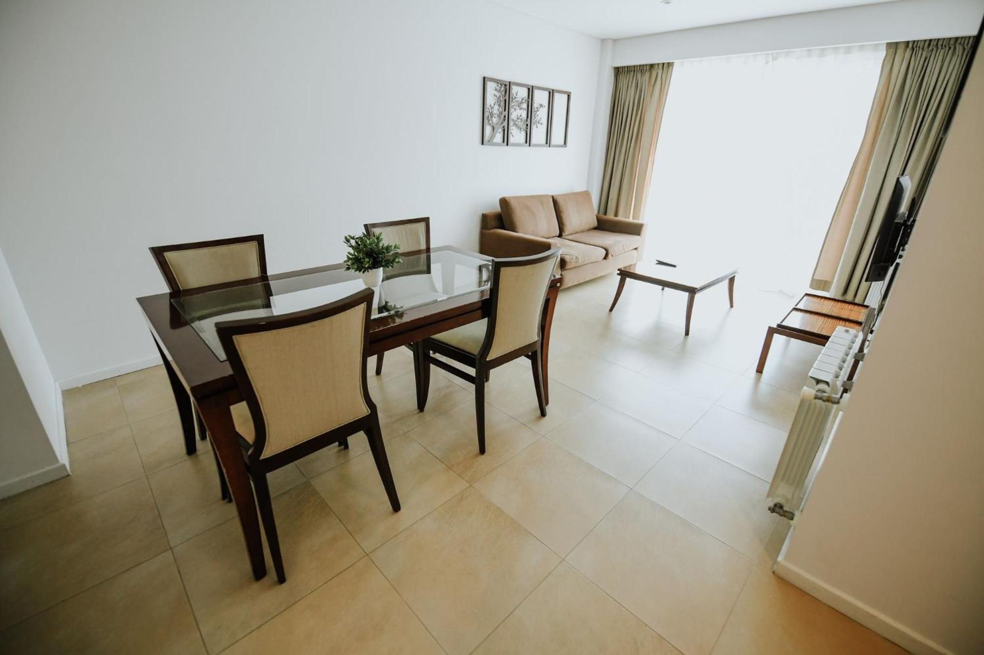 Edificio Fadul Apartment *
